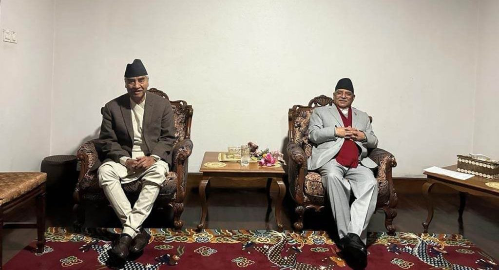 संसदको गतिरोधबारे कांग्रेस नेताहरूसँग छलफल गर्दै प्रधानमन्त्री प्रचण्ड
