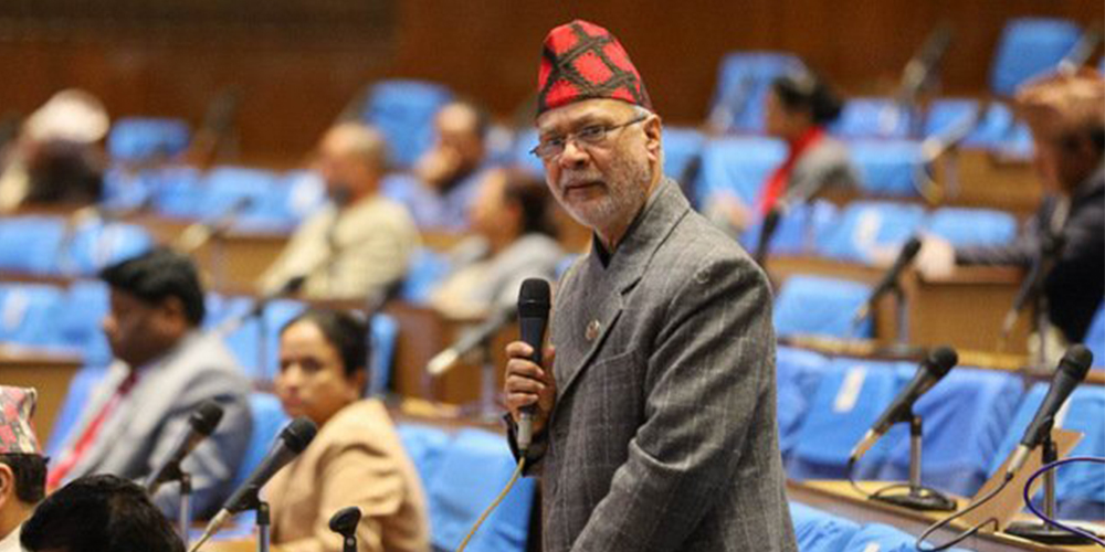 सरकारी कर्मचारीको पीआर र दोहोरो नागरिकताबारे छानबिन गर्नुपर्छ : रघुजी पन्त