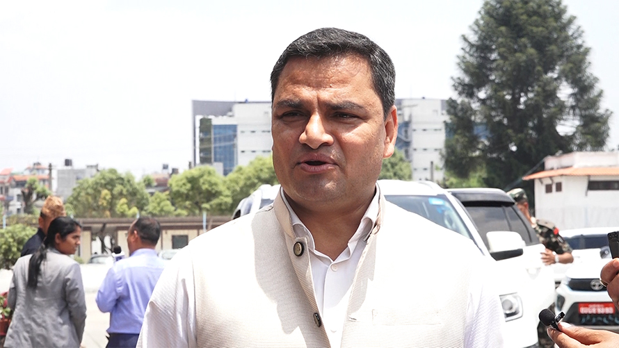 स्वास्थ्यमन्त्री पौडेलको निर्देशन : अस्पतालमा दुई सिफ्ट ओपीडी चलाउनु