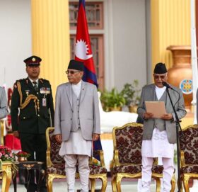प्रधानमन्त्री ओलीले लिए पद तथा गोपनीयताको शपथ