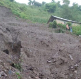 पनौतीमा पहिरोले घर पुरिँदा पाँचजना बेपत्ता