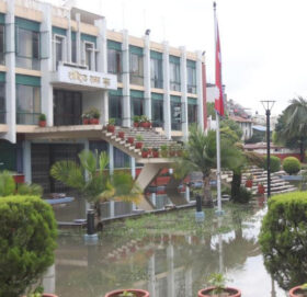 गएरातिको वर्षाले राष्ट्रिय सभागृह जलमग्न