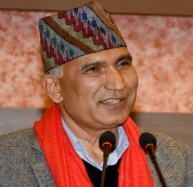 रोजगारीका अवसर सिर्जना गर्न सरकार प्रतिबद्ध छ : अर्थमन्त्री पौडेल