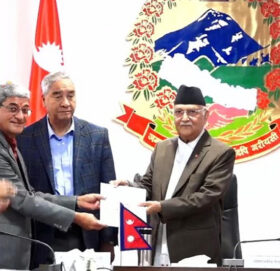 कार्यदलले शीर्ष नेताहरुलाई बुझायो टीआरसी प्रतिवेदन