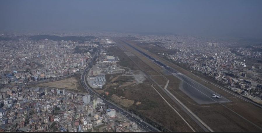 मौसमको कारण आन्तरिक र अन्तर्राष्ट्रिय हवाई उडान प्रभावित