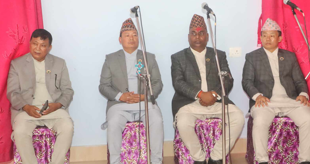 कोशी प्रदेश सरकारमा कांग्रेस सहभागी , नयाँ मन्त्रीहरुले लिए शपथ