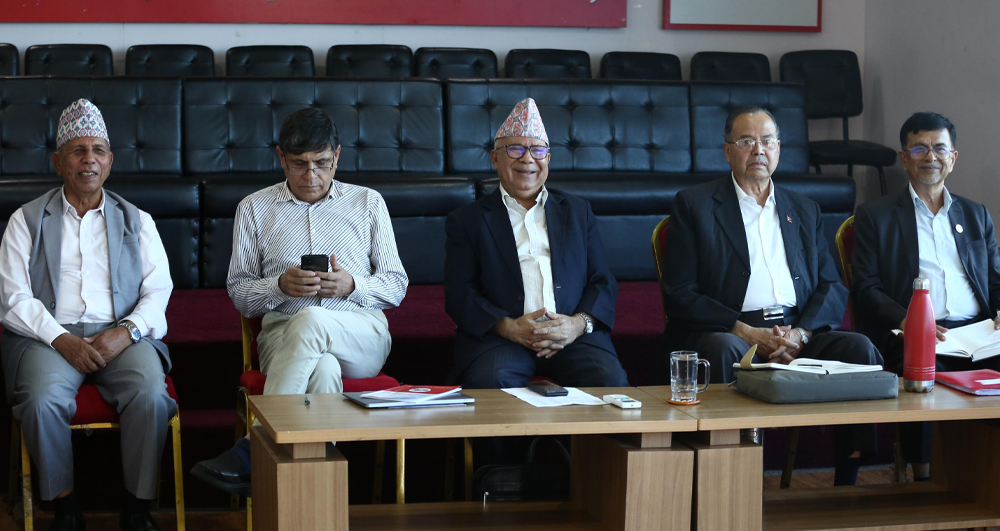 एकीकृत समाजवादीले नेताहरूको जिम्मेवारी हेरफेर गर्दै