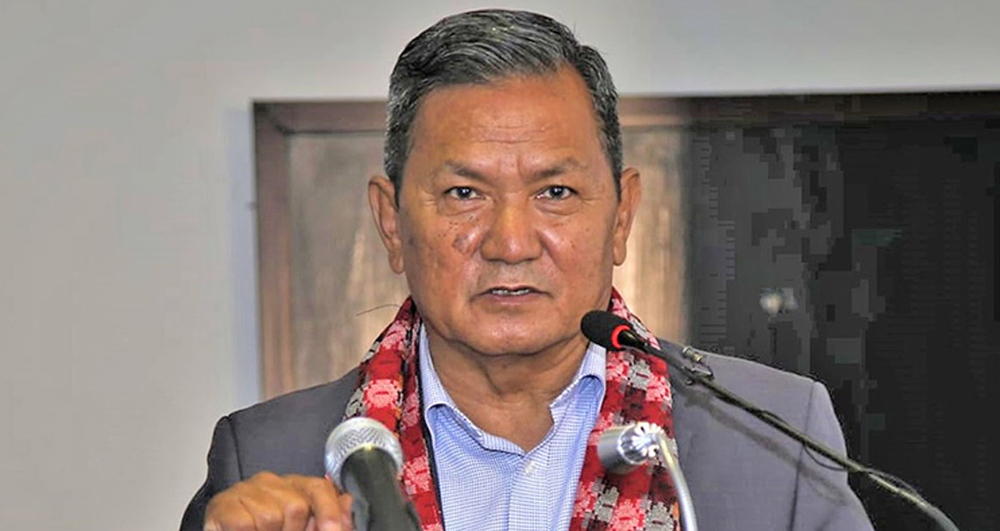 सञ्चारमन्त्री गुरुङ भन्छन् – मन्त्री हुन कुनै योग्यता नै चाहिँदैन, नेताले मन पराए पुग्छ