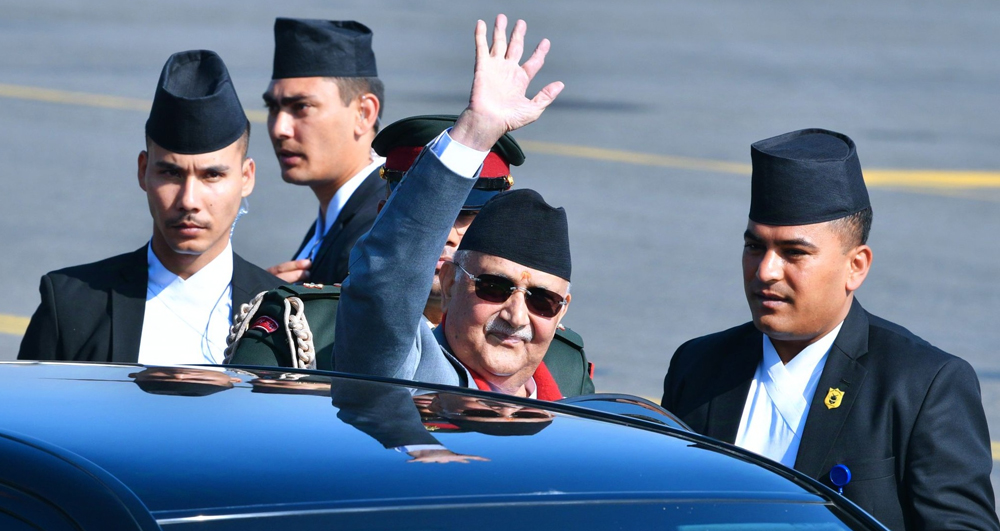 चार दिने भ्रमणका लागि चीन पुगे प्रधानमन्त्री ओली