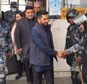 रुपन्देही अदालतमा आज पनि उपस्थित हुँदै रवि लामिछाने