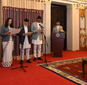 नवनियुक्त ५ देशका राजदूतहरुले राष्ट्रपति पौडेल समक्ष लिए शपथ