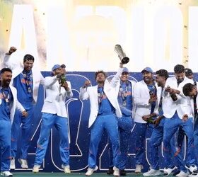 न्युजिल्यान्डलाई ४ विकेटले हराउँदै भारतले जित्यो च्याम्पियन्स ट्रफीको उपाधि