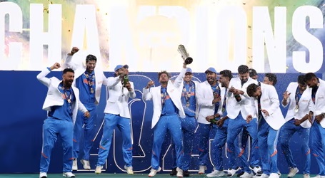 न्युजिल्यान्डलाई ४ विकेटले हराउँदै भारतले जित्यो च्याम्पियन्स ट्रफीको उपाधि