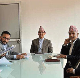 सरकार र ग्यास उद्योगीबीच सिलिन्डरमा १२ रुपैयाँ ७५ पैसा बढाउने सहमति