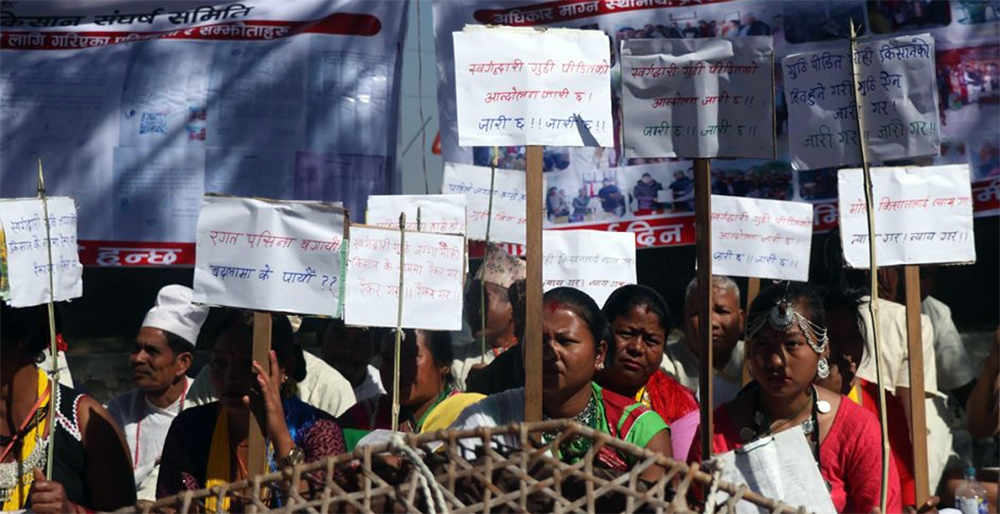 स्वर्गद्वारी गुठी पीडित किसान र प्रहरीबीच झडप,१२ जना प्रदर्शनकारी नियन्त्रणमा