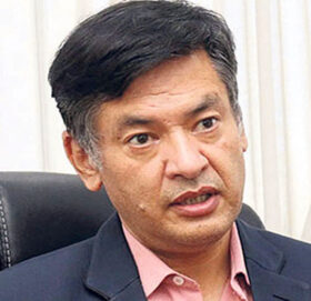 कुलमानसँगै हितेन्द्रदेव पनि पुगे सर्वोच्च