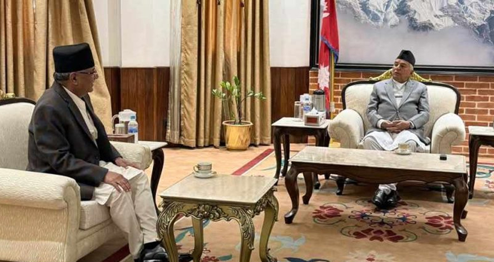 राष्ट्रपति पौडेललाई भेट्न शीतल निवास पुगे प्रचण्ड