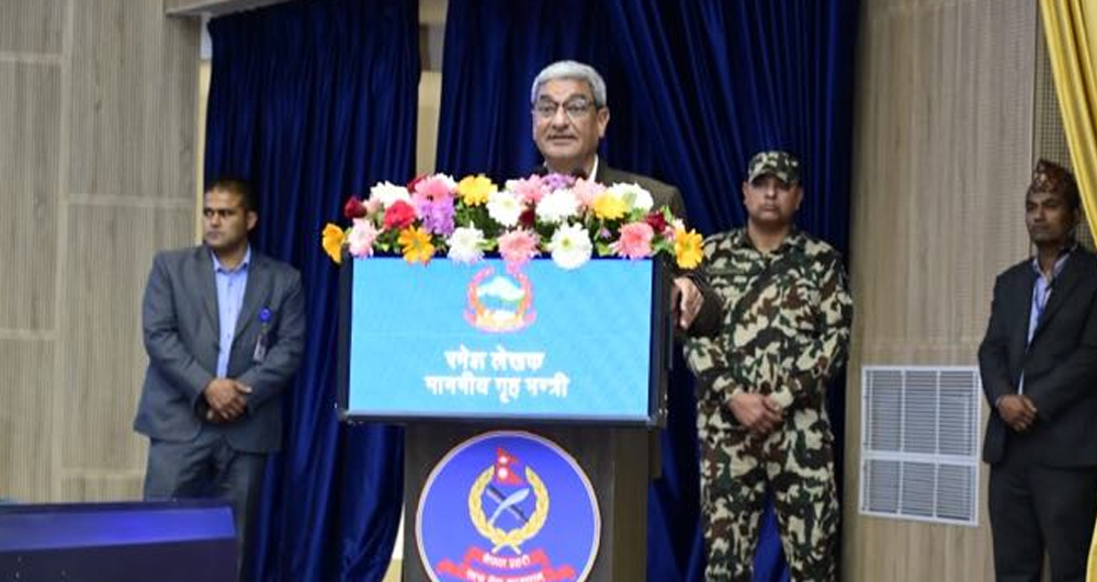 लागूऔषधले समाजलाई खोक्रो बनाउँदै लगेको छ : गृहमन्त्री लेखक