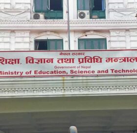 सबै स्थानीय तहहरुमा पाठ्यपुस्तक पुगिसक्यो : शिक्षा मन्त्रालय