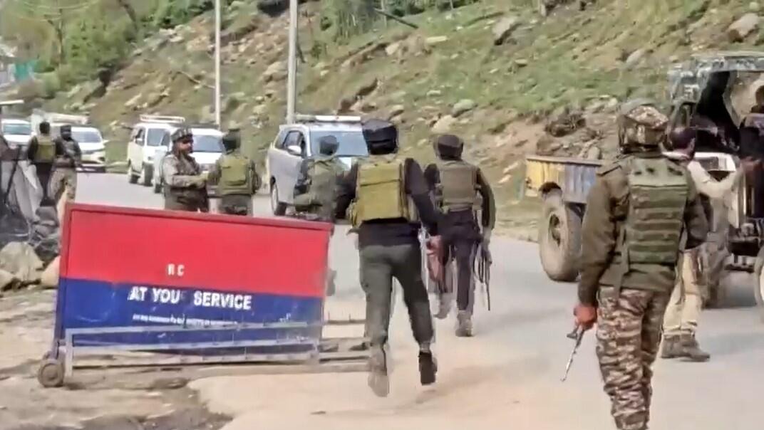 जम्मु कश्मिरमा आतंककारी हमला : नेपालपछि पाकिस्तानले पनि गर्‍यो निन्दा