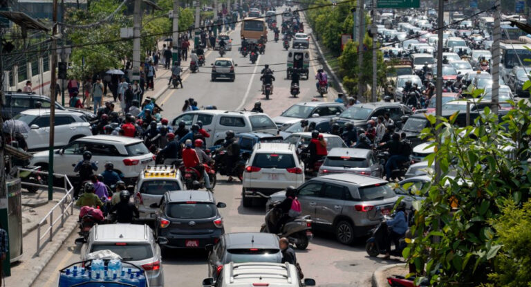 राप्रपा प्रदर्शन : माइतीघर नयाँ बानेश्वर सडक डाइभर्सन