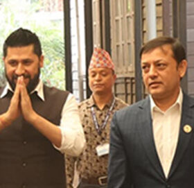 सिंहदरबार पुगेर रबिले भने : पर्साको मुद्दालाई सरकारले हतियार बनाएको छ