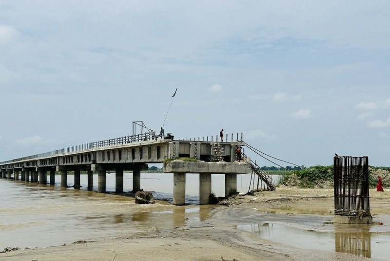 १३ वर्षमा पनि बनेन पुल, ठेक्का तोड्ने सरकारको तयारी, निर्माण कम्पनी अदालतमा