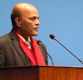 सरकारलाई सांसद सिंहको प्रश्न : भुटानी शरणार्थी प्रकरणको अनुसन्धान कहाँ पुग्यो ?