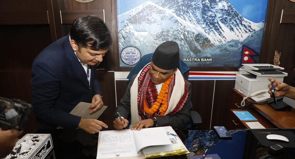 ५ सय र १ हजारको नयाँ नोट छाप्ने गभर्नर पौडेलको पहिलो निर्णय