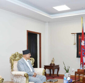 राष्ट्रपतिसमक्ष अर्थमन्त्रीद्वारा बजेटबारे ब्रिफिङ