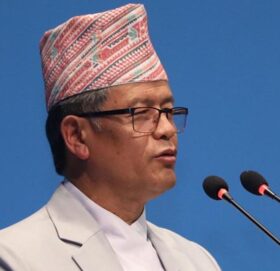 न्याय परिषद् सदस्यबाट कानुनमन्त्रीलाई हटाउने धनराज गुरुङको प्रस्ताव