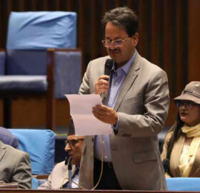 भारतसँग द्वन्द्व चलिरहेको बेला पाकिस्तानी सेनालाई नेपाल भ्रमण गराउनु उचित होइन : एनपी साउद