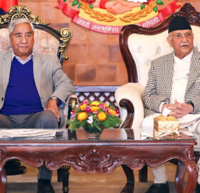 विपक्षी दलसँग सहमति जुटाउन नसकेपछि गृहमन्त्रीलाई लिएर बालुुवाटर छिरे देउवा