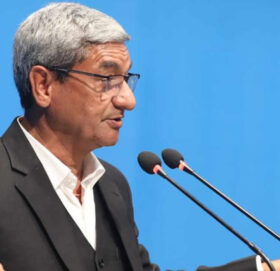 अब पीडितलाई न्याय दिने गरी संक्रमणकालीन न्याय टुंगो लगाइनेछ : गृहमन्त्री लेखक