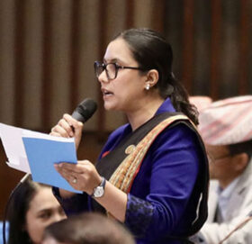 डब्लूएचओमा सांसद गौतमले भनिन् : भाइरसले सिमाना चिन्दैन