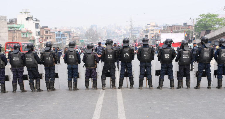 राजावादीहरूको प्रदर्शनलाई लक्षित गर्दै काठमाडौंको सार्वजनिक स्थानमा लगाइएको निषेधाज्ञा हट्यो