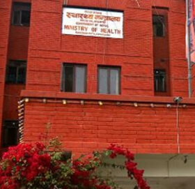 सरकारी अस्पतालमा प्रत्यारोपण सामग्री आफ्नै फार्मेसीमा उपलब्ध गराउन स्वास्थ्य मन्त्रालयको परिपत्र