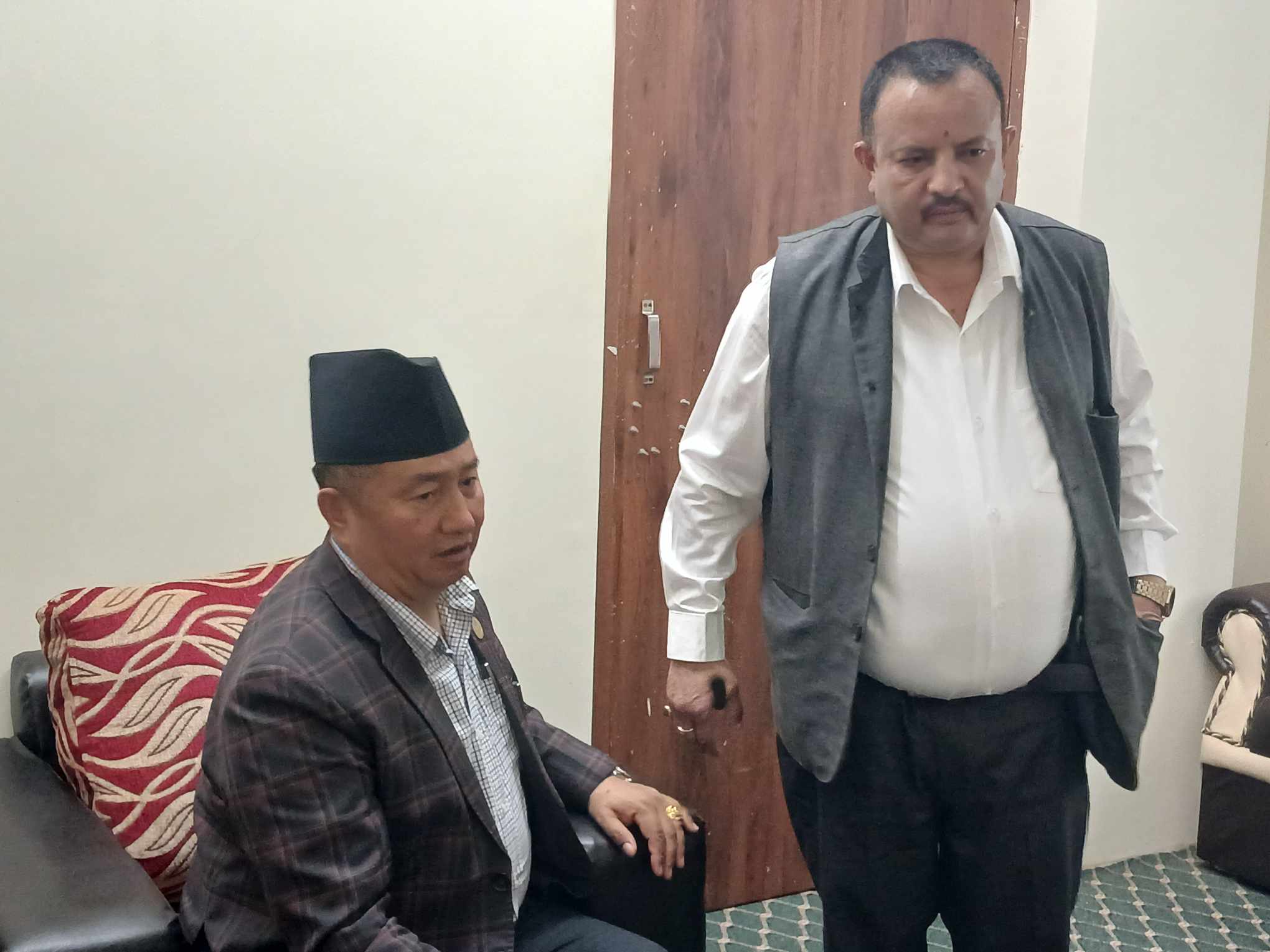 बागमती प्रदेशका खानेपानी मन्त्री खड्काद्वारा राजीनामा