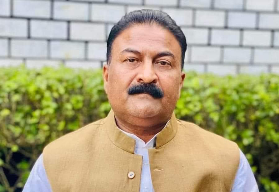 घुस प्रकरणमा मुछिएका मन्त्री राजकुमारलाई पदबाट हटाउने तयारी