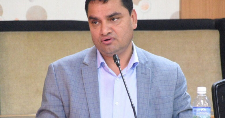 समस्यामा परेका बेला डेंगी परीक्षणको नाममा लुट्ने काम बन्द गर्न स्वास्थ्यमन्त्रीको चेतावनी