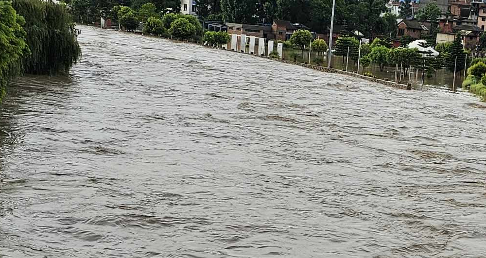 काठमाडौंसहित यी ३२ जिल्लामा आकस्मिक बाढीको जोखिम