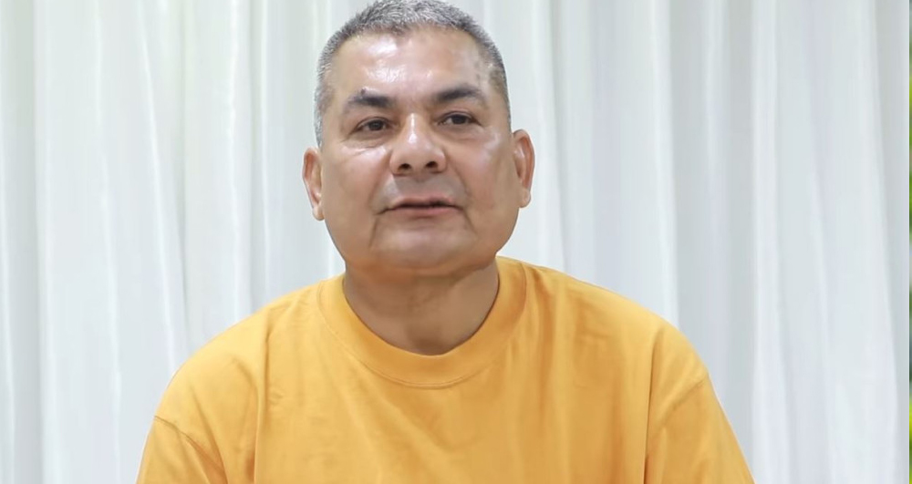 मध्यरातमा पक्राउ परेका दुर्गा प्रसाई काठमाडौं प्रहरीको हिरासतमा