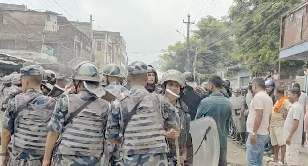 पर्सामा एक कैदीको मृत्यु, आफन्तद्वारा टायर बालेर प्रदर्शन