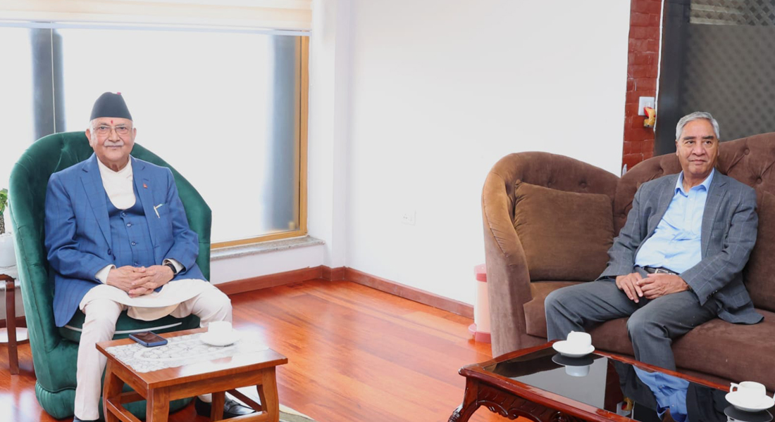 ओली र देउवासहित कांग्रेस–एमालेका शीर्ष नेताहरुबीच भेटवार्ता