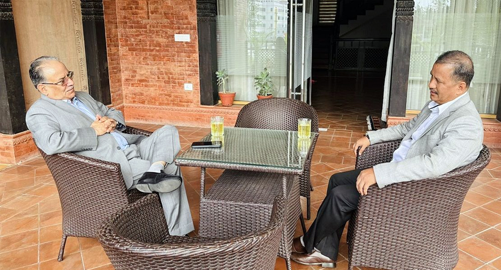 फेरि एक हुँदै प्रचण्ड र विप्लव