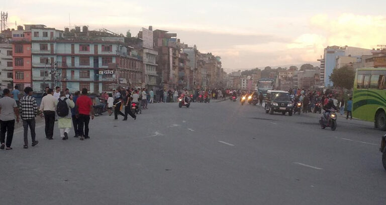 जनजीवन सामान्यतर्फ, हट्यो काठमाडौँ उपत्यकाको निषेधाज्ञा र कर्फ्यु !