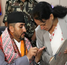 सञ्चारमन्त्रीको पहिलो निर्णय : देशका १० प्रमुख शहरका सार्वजनिक स्थलमा नि:शुल्क इन्टरनेट सेवा