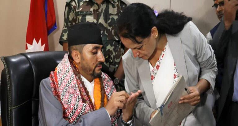 सञ्चारमन्त्रीको पहिलो निर्णय : देशका १० प्रमुख शहरका सार्वजनिक स्थलमा नि:शुल्क इन्टरनेट सेवा