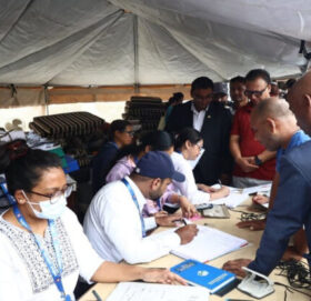 सर्वोच्चले अदालत परिसरमा टेन्ट टाँगेर थाल्यो काम