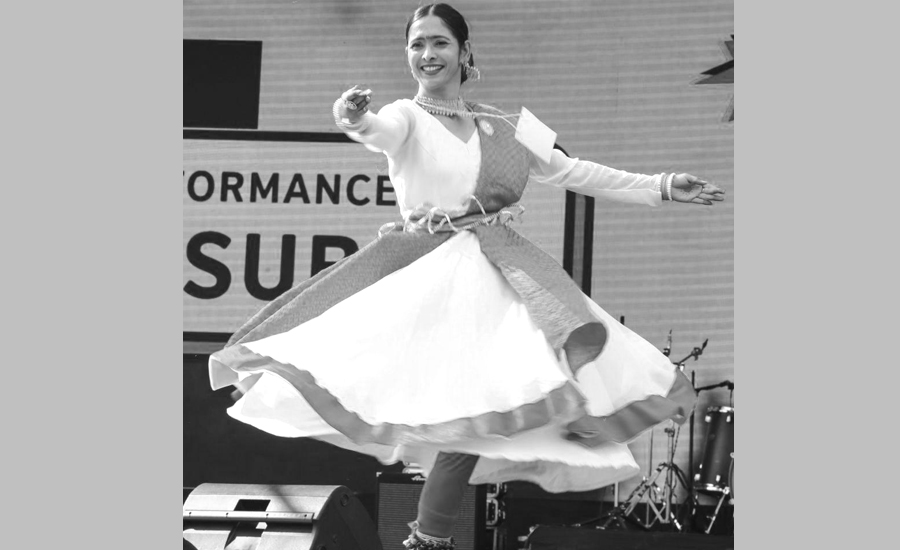 चर्चित नृत्यांगना सीता सुवेदीको निधन